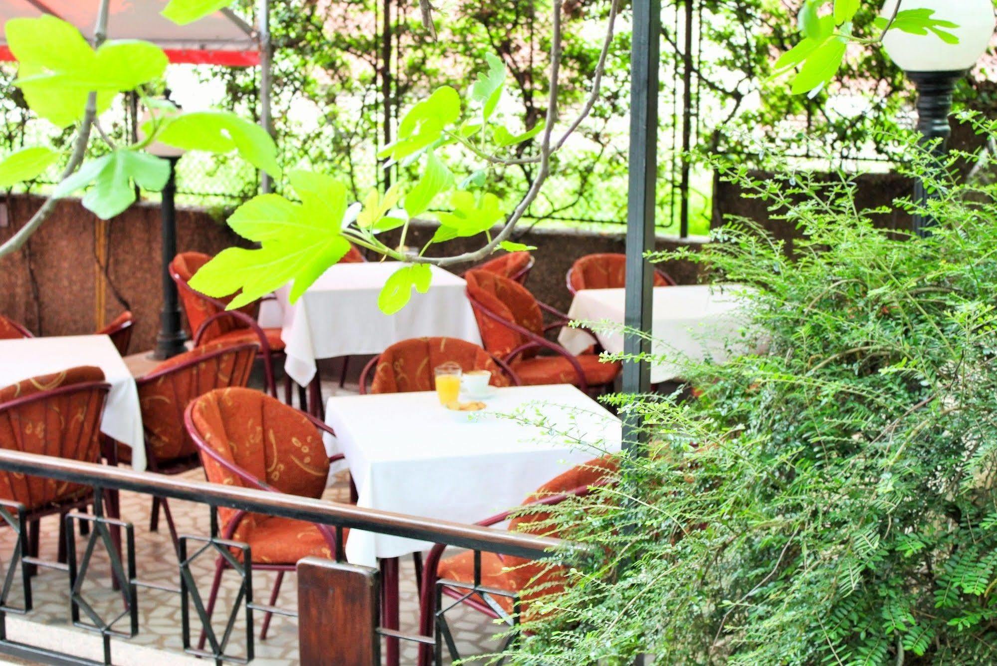 Hotel Rex Belgrade Exterior photo